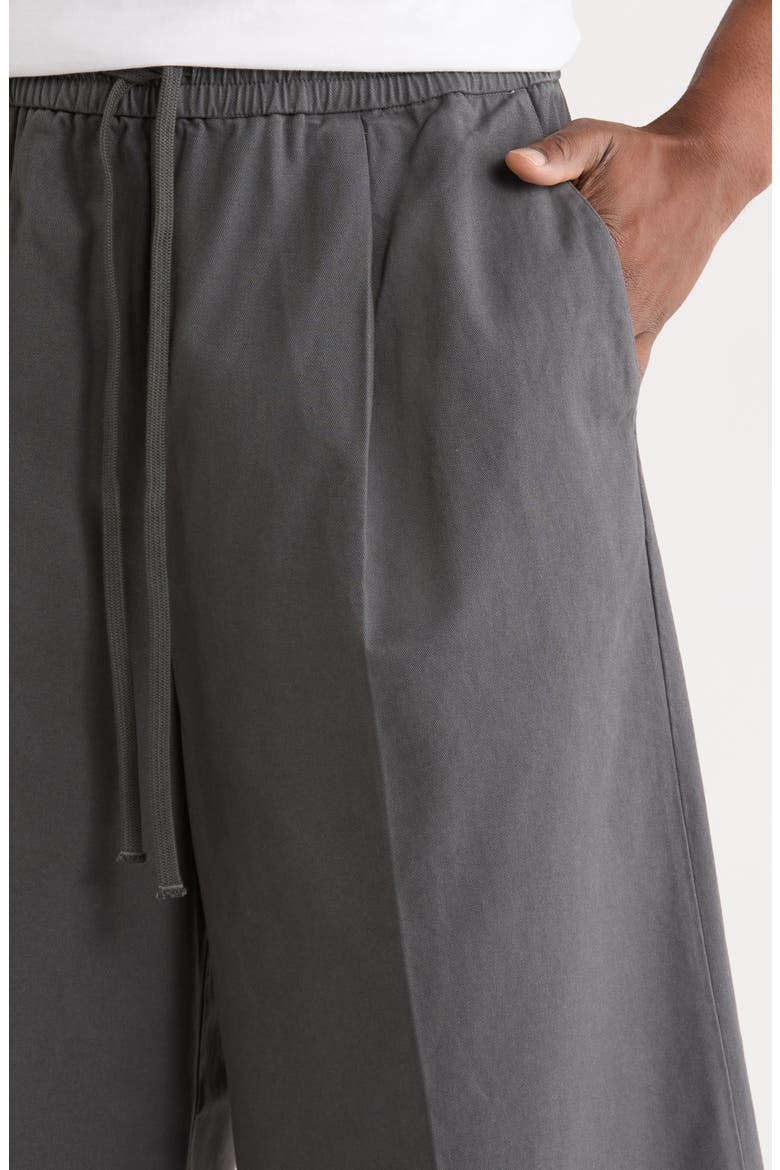 Pleat Front Relaxed Fit Drawstring Cotton Twill Shorts, Alternate, color, IRON GREY