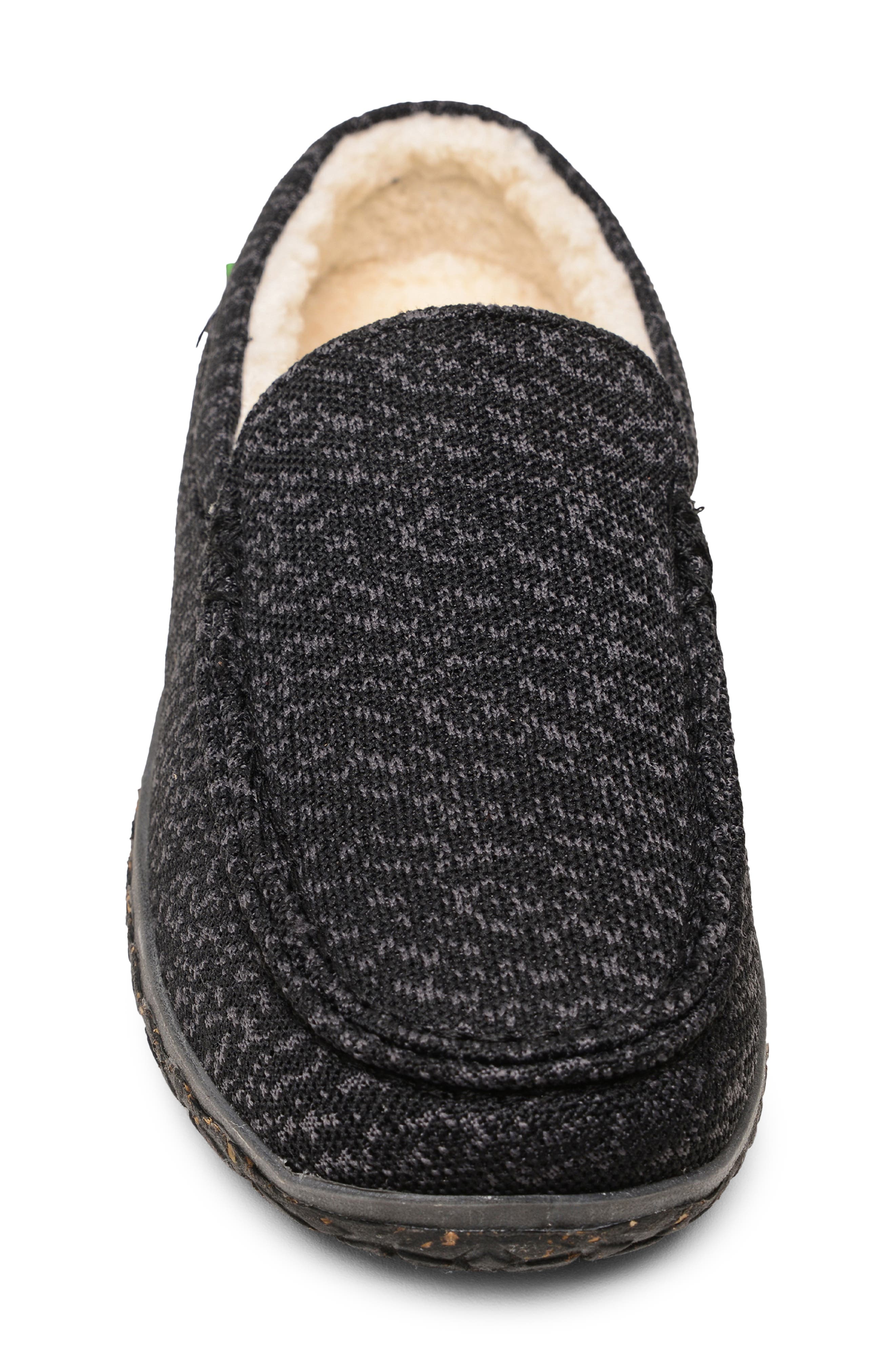 Minnetonka Elm Slipper, Alternate, color, Black
