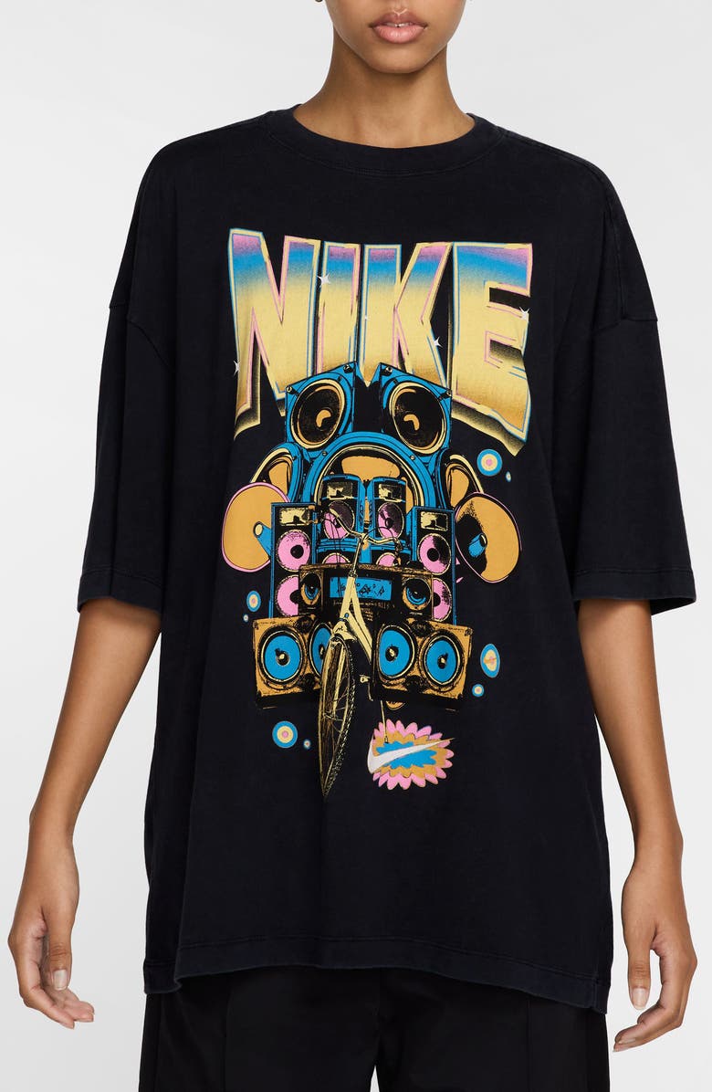 Nike Sportswear Oversize Graphic T-Shirt, Main, color, 