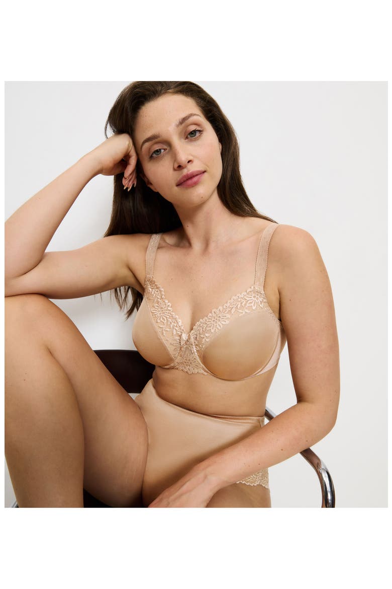 Ladyform Soft Minimizer Bra, Alternate, color, Smooth Skin