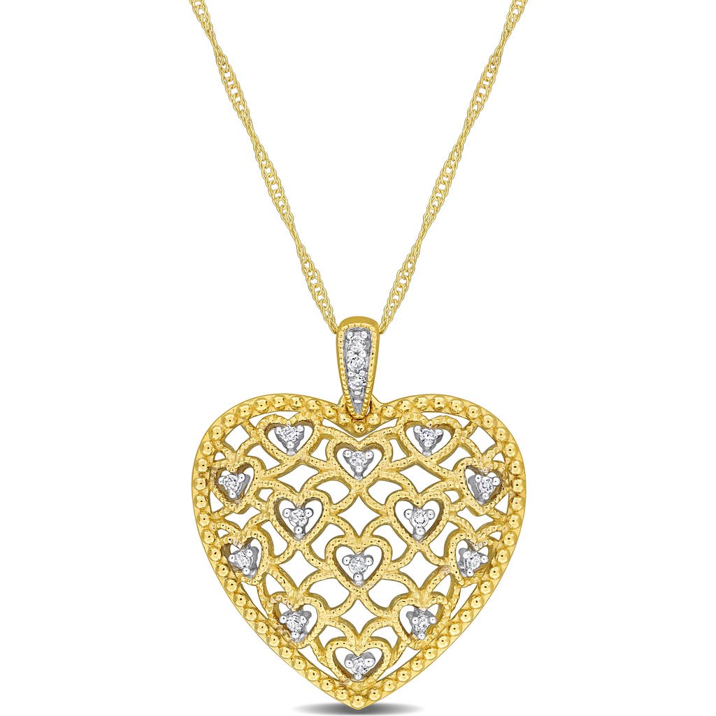 Delmar Diamond Lace Heart Pendant Necklace In Gold