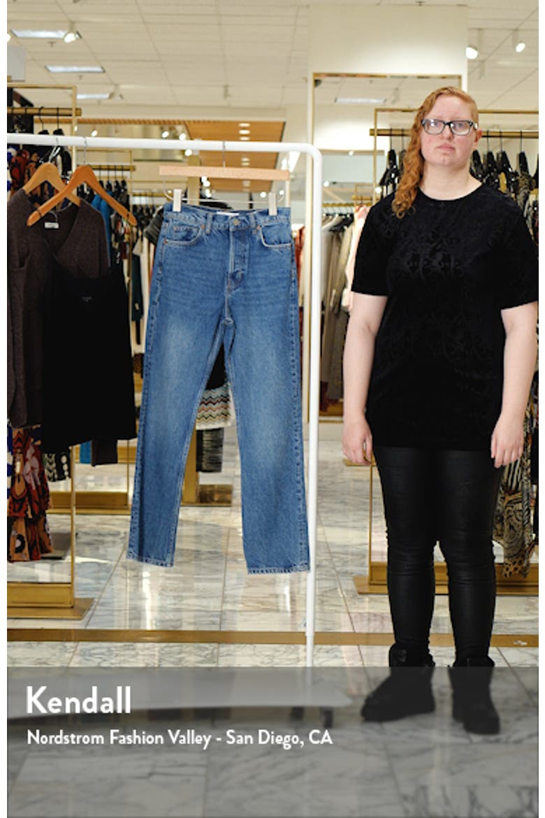 Cynthia High Waist Relaxed Jeans video
