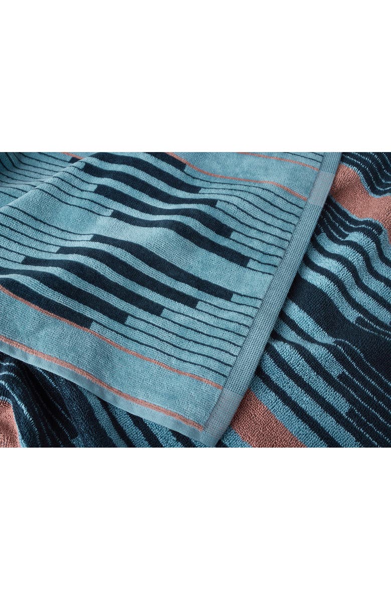 Coyuchi Morelia Jacquard Organic Cotton Beach Towel, Alternate, color,