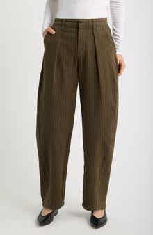 Pleated Barrel Leg Pants