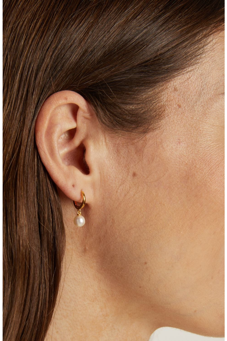 Pearl Huggie Earrings, Alternate, color, Yellow Gold Vermeil