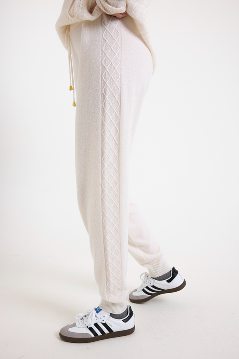 Luxe Relaxed Fit 100% Cashmere Joggers