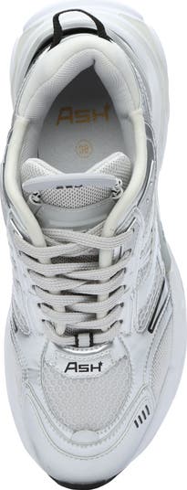 Race Sneaker