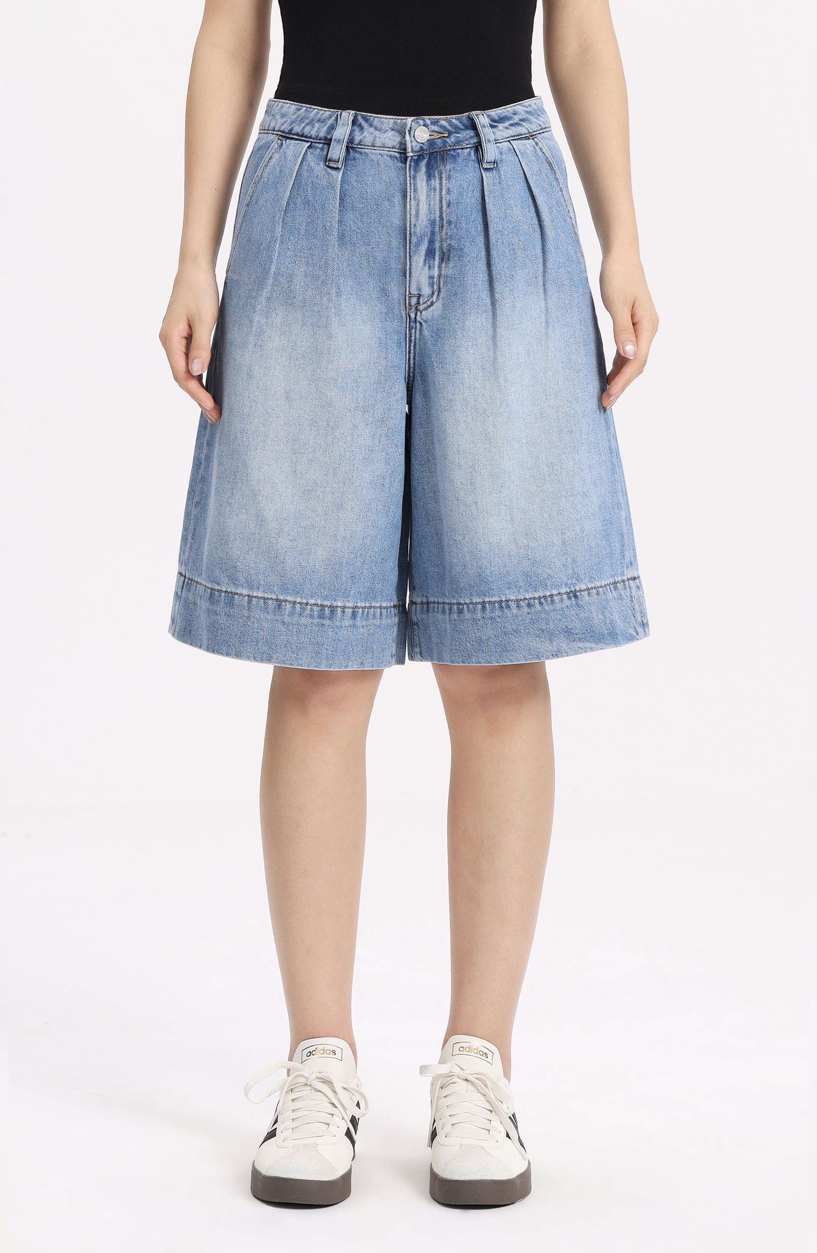 selected MEDIUM BLUE