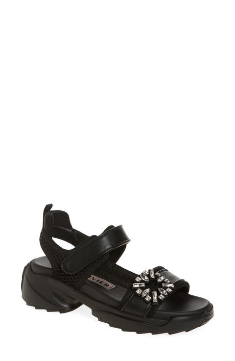 Viv' on the Run Sandal (Women)