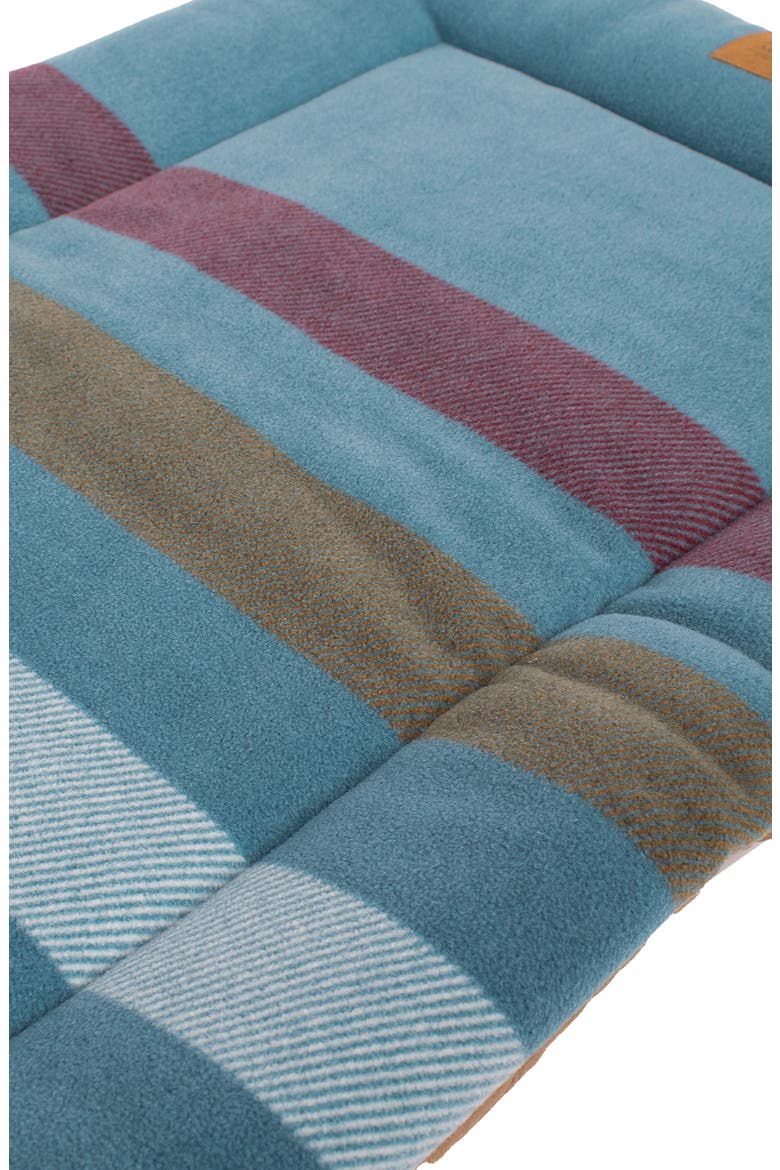 Fleece Comfort Cushion, Alternate, color, CABIN STRIPE SHALE