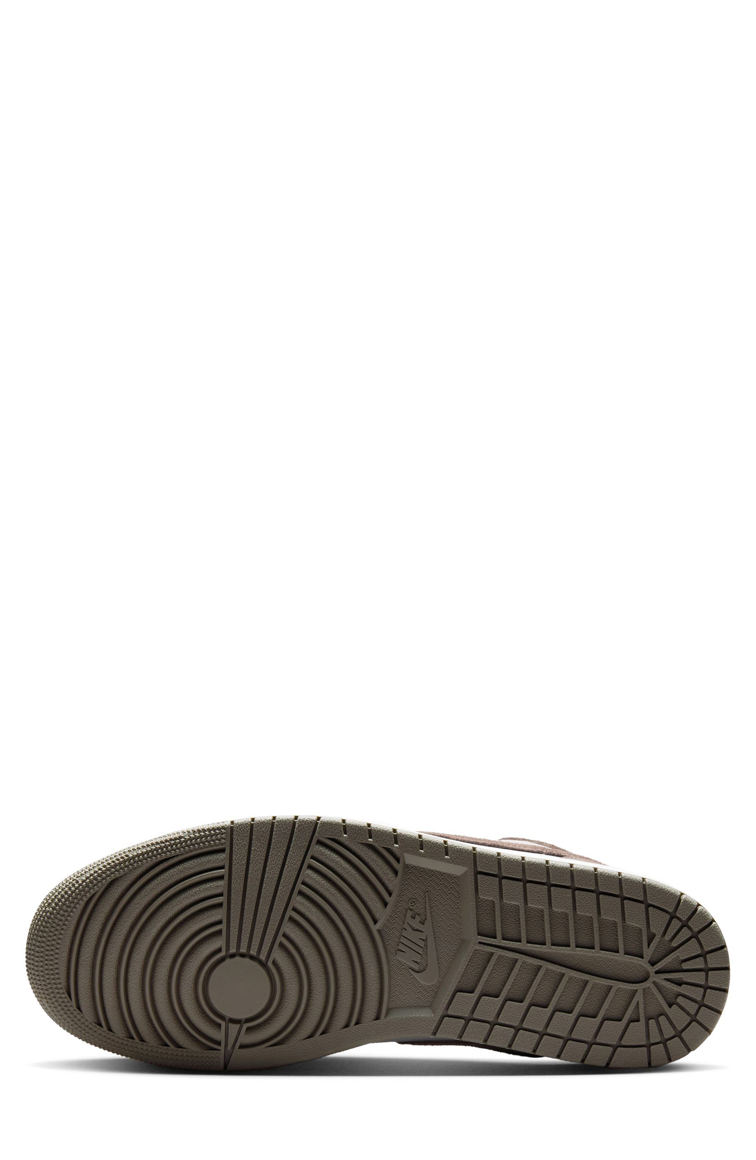 Jordan Air Jordan 1 Low Basketball Sneaker, Alternate, color, 046 Olvgry/Engstn