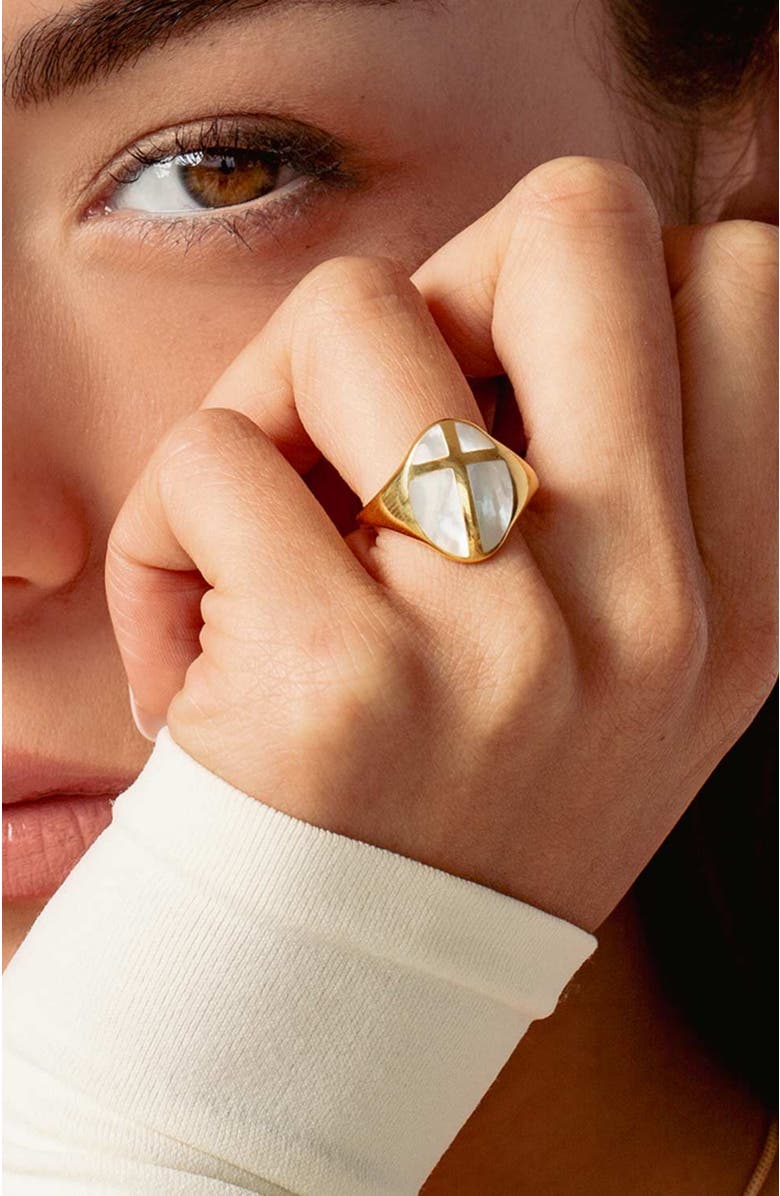 Rizen Jewelry Mother Of Pearl Cross Ring, Alternate, color, 18K Gold
