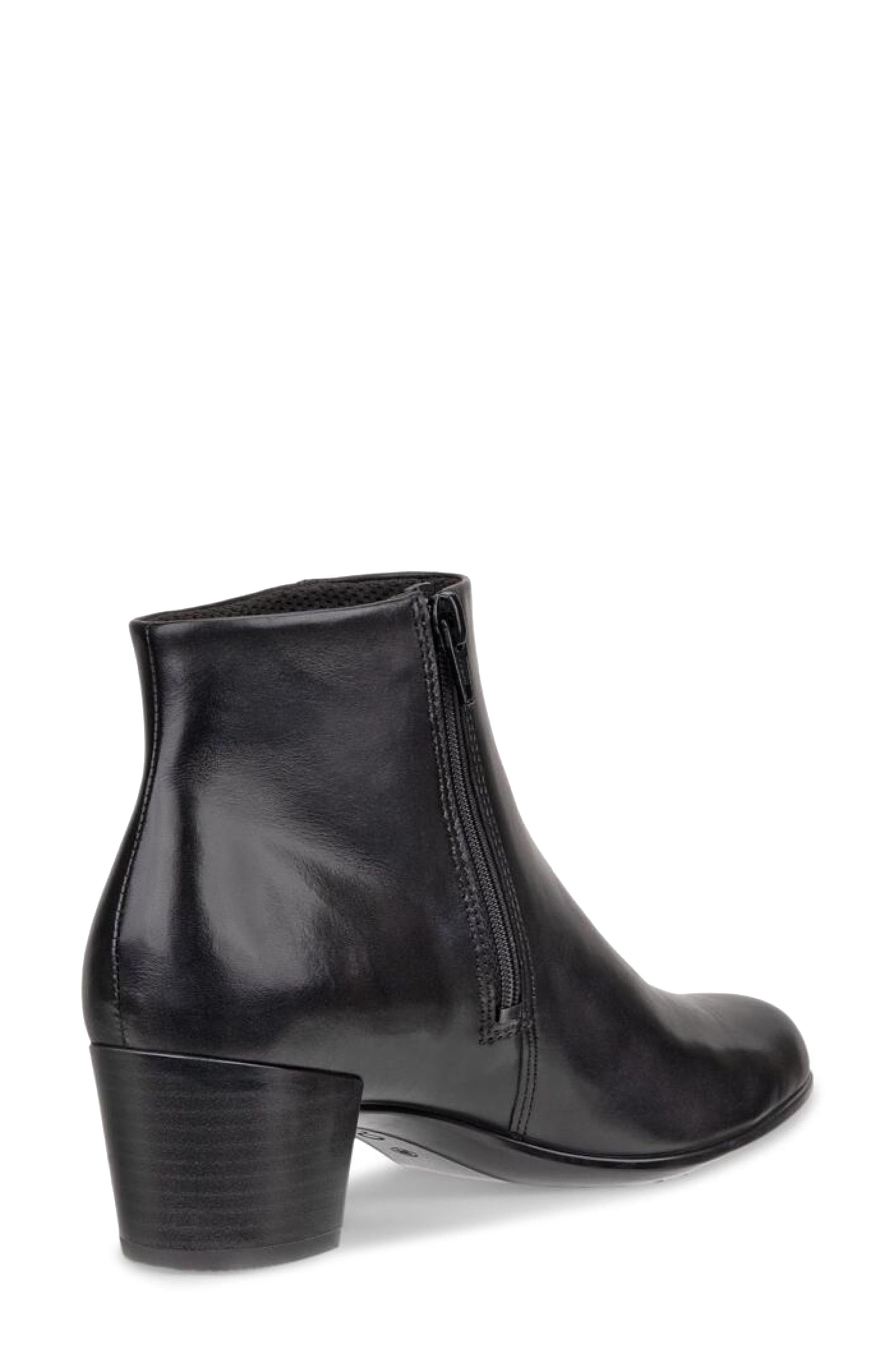 ECCO Shape Low Zip Bootie, Alternate, color, Black
