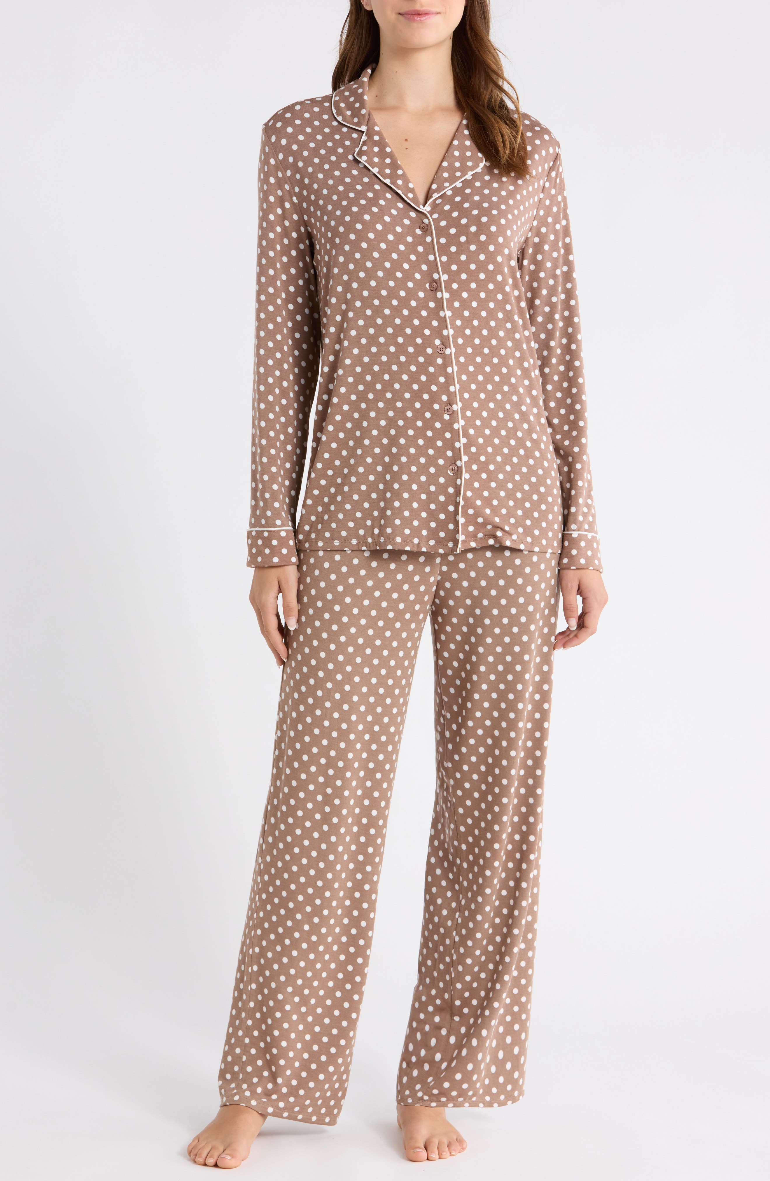 BROWN- IVORY EVEN DENSE DOT