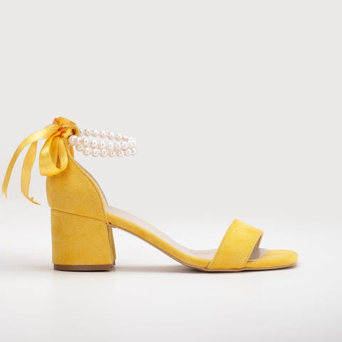 Yellow colour heels fashion