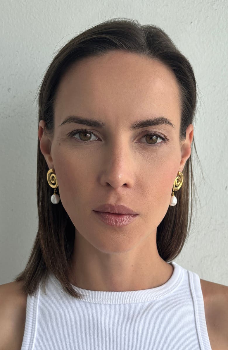 st. Moran Swirl Freshwater Pearl Drop Earrings, Alternate, color, Gold