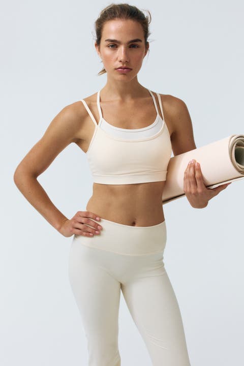 Sports bra with softmove