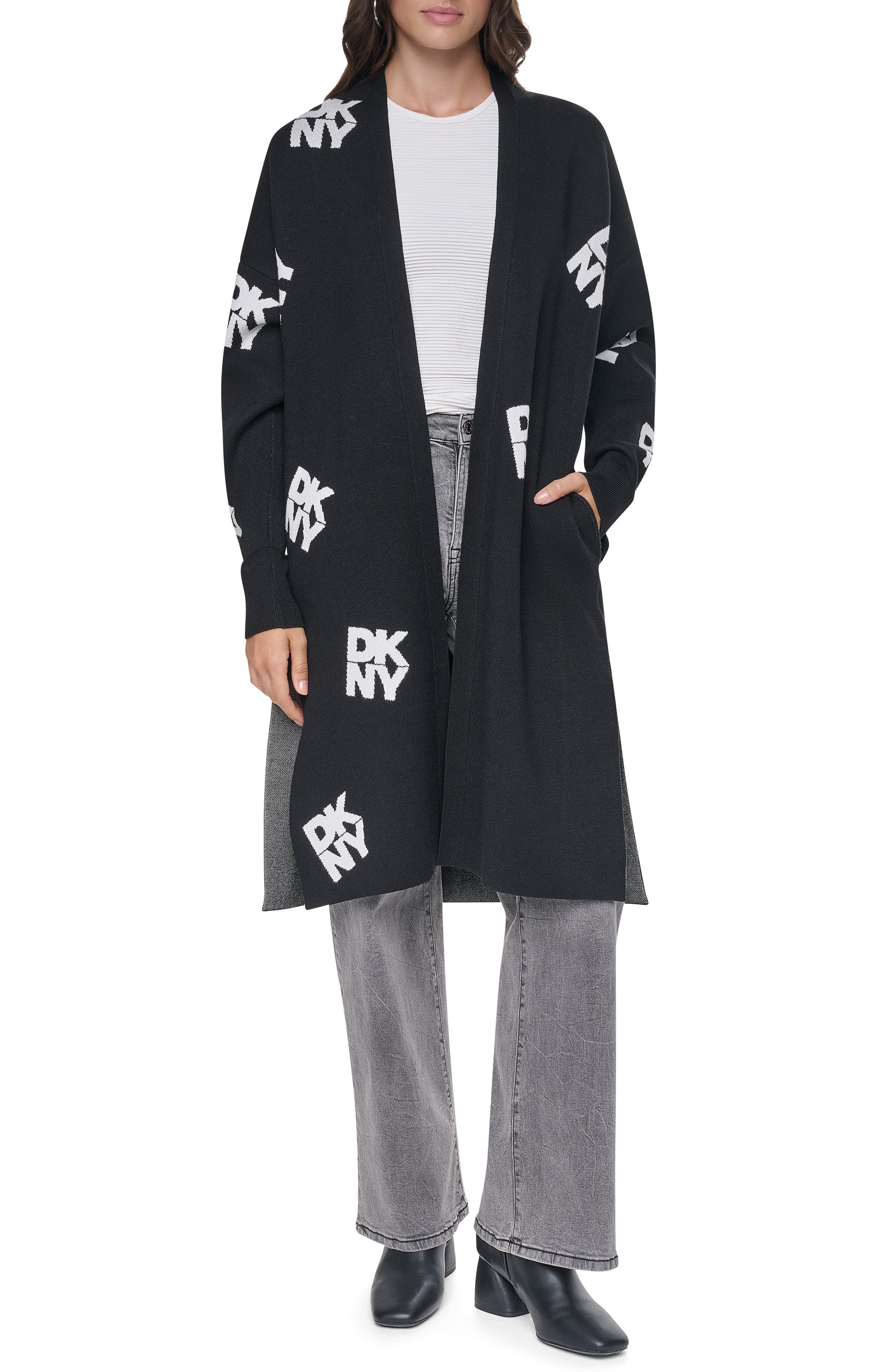 selected BLACK/IVORY