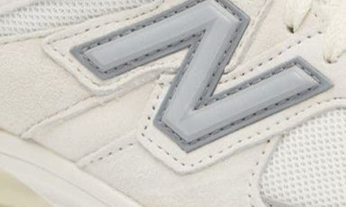 New Balance Unisex 9060 Sneakers In Sea Salt/concrete