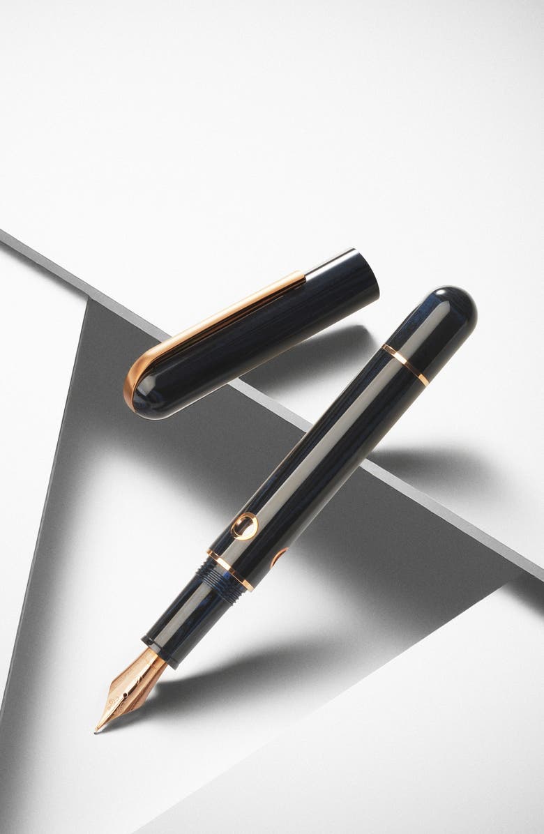 Nahvalur Nautilus Maylandia Blue Ebonite Fountain Pen, Alternate, color, Blue Medium