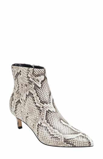 Itzia Pointed Toe Kitten Heel Bootie