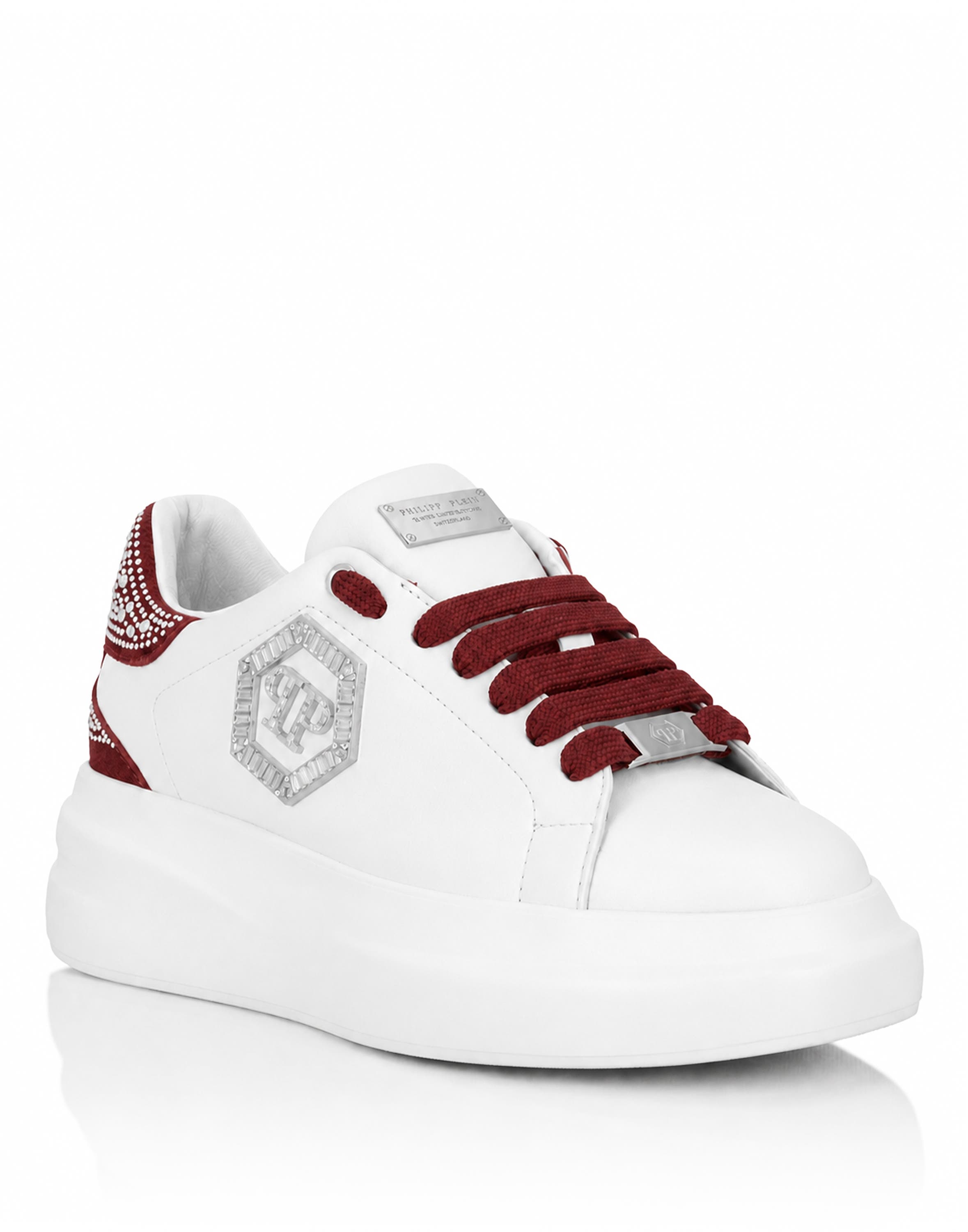 white/bordeaux