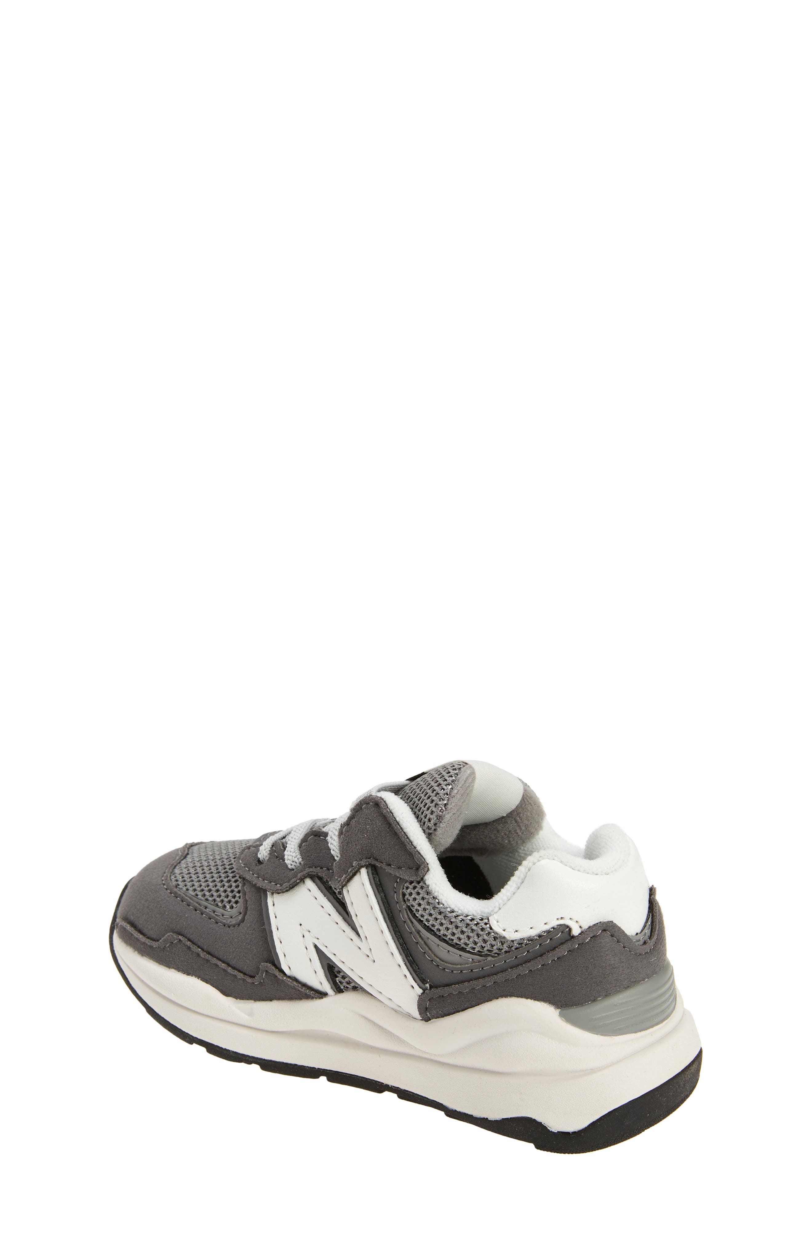 New Balance Kids' 57/40 Bungee Sneaker, Alternate, color, 