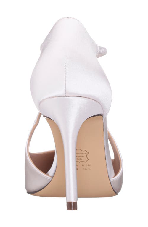 Nina Neoma Pointed Toe Pump In White