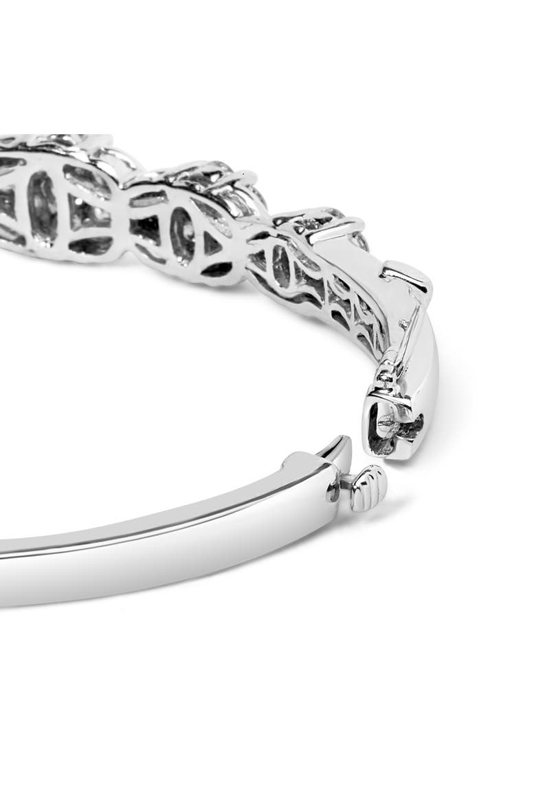 14K White Gold 2 1/2 Cttw Diamond Graduating Floral Cluster Bangle Bracelet, Alternate, color, White