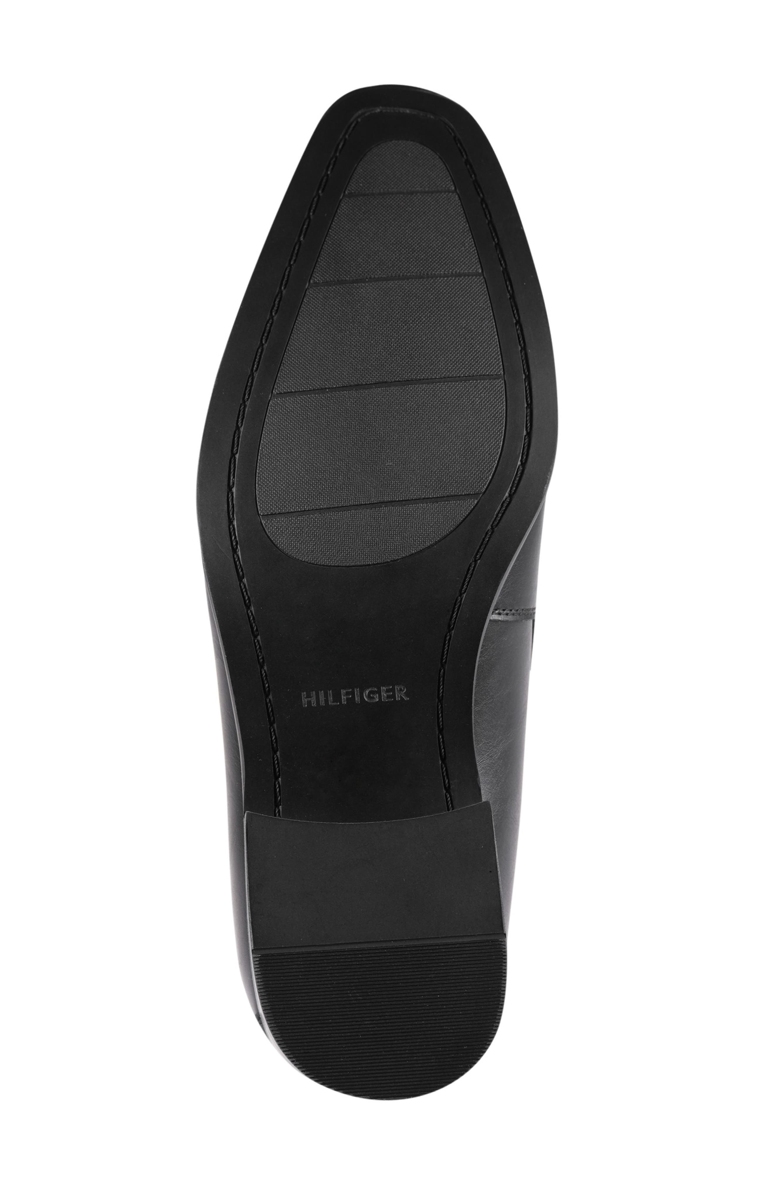 Tommy Hilfiger Speer Apron Toe Loafer, Alternate, color, Black