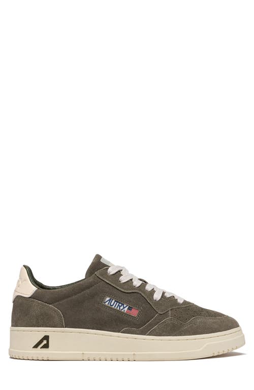 Autry Medalist Low Sneakers In Green Leather In Multi