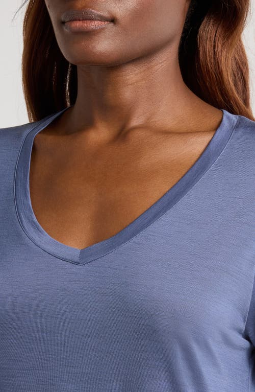 Smartwool Ultralite V-neck Short Sleeve T-shirt In Nightfall Blue