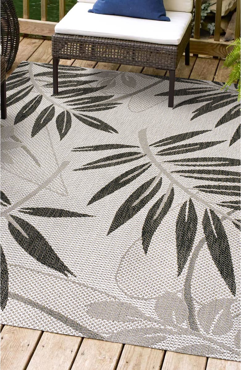 JONATHAN Y Havana Tropical Palm Leaf Indoor/Outdoor Area Rug, Alternate, color, Gray/Black