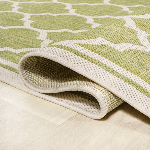 Jonathan Y Trebol Moroccan Trellis Textured Weave Indoor/outdoor Round Area Rug In Green/cream