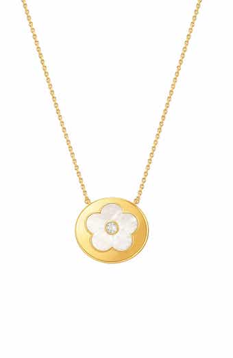 Flower Disc Pendant Necklace