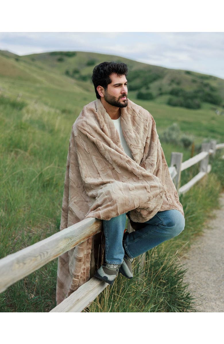 Minky Couture Sorbet Milk Chocolate Blanket, Alternate, color, Brown