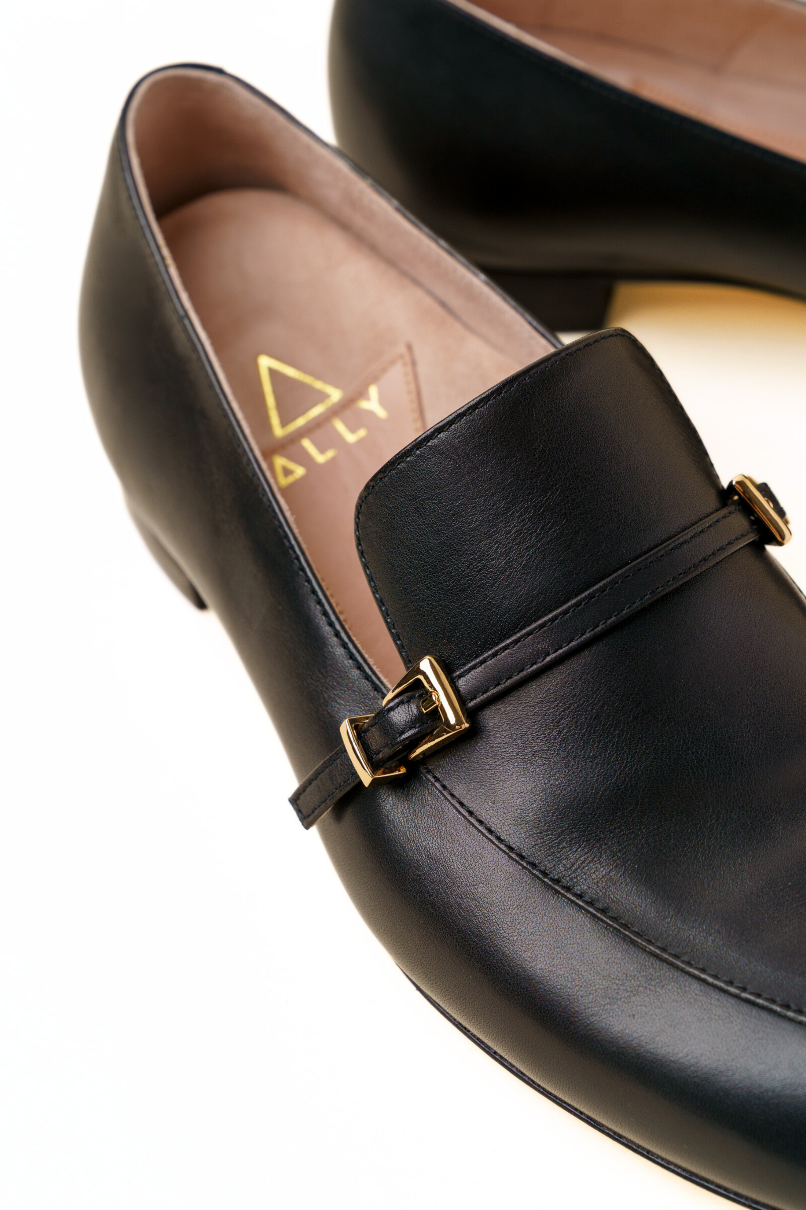 ALLY Shoes City Loafer, Alternate, color, Black Calf Leather