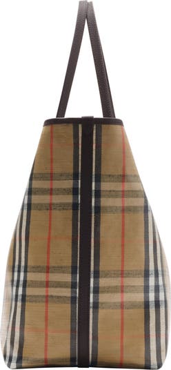 【関税＆送料込み】Burberry Highlands Tote Bags Burberry logo-plaque Tote Bag | Black | FARFETCH SG