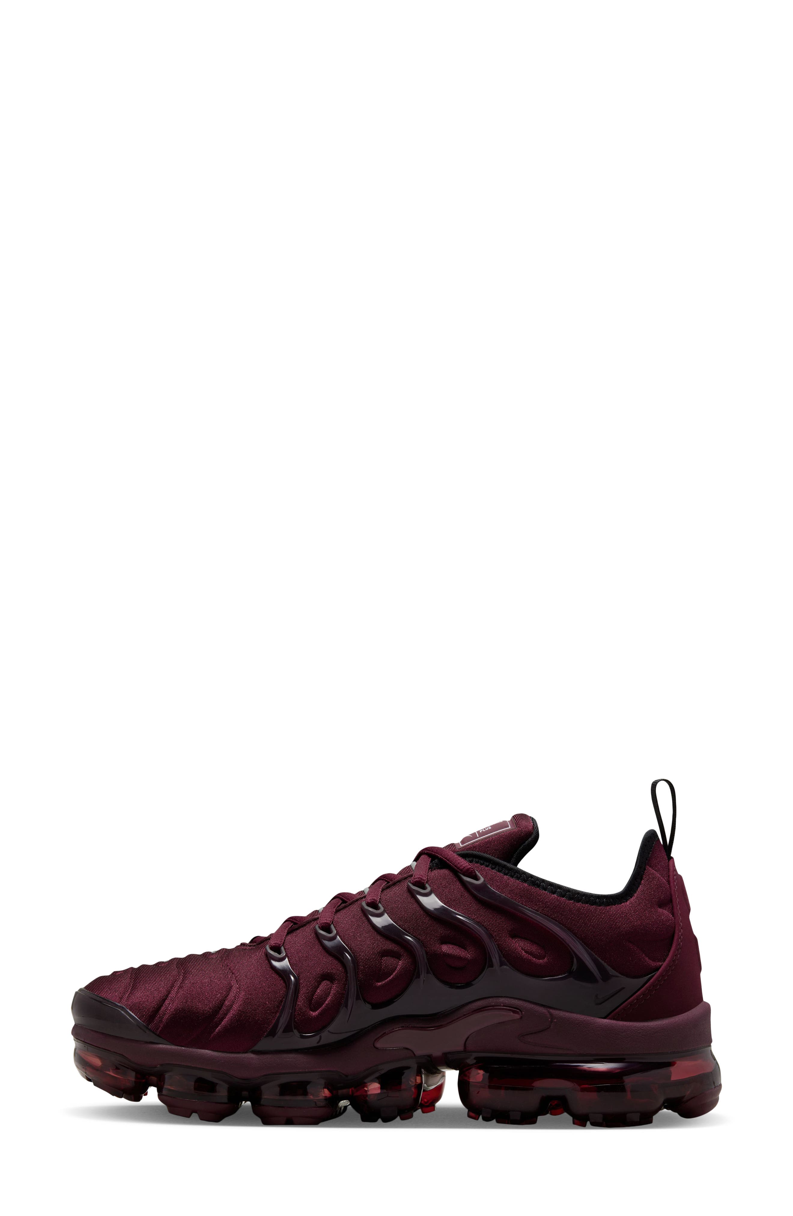 Nike Air VaporMax Plus Sneaker, Alternate, color, 