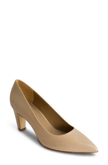 Bernardo Footwear Giselle Pump In Neutral