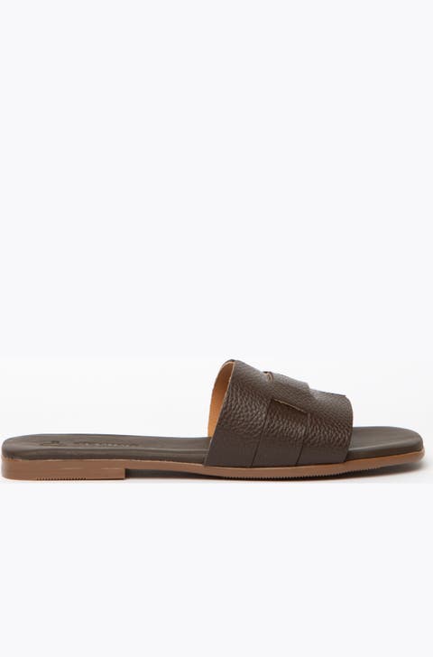 Lucila Flat Sandal