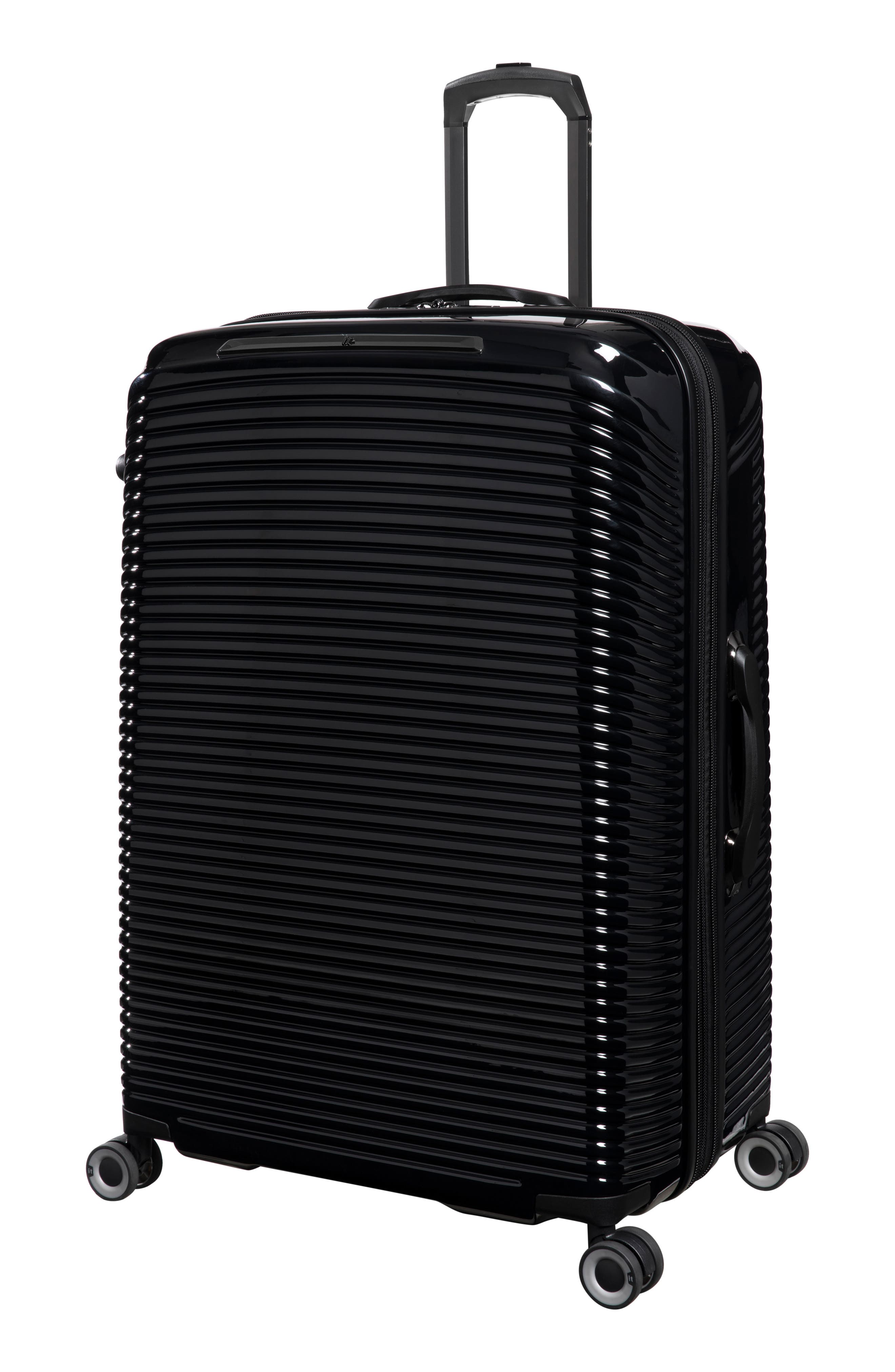 IT LUGGAGE Traversed 31-Inch Spinner Carry-On Luggage