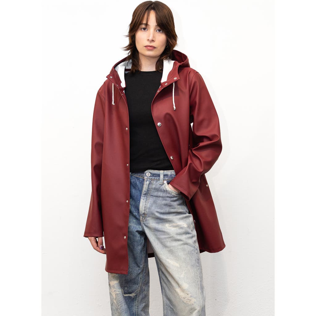 Stutterheim Stockholm Long Sleeve Hooded Raincoat In Red