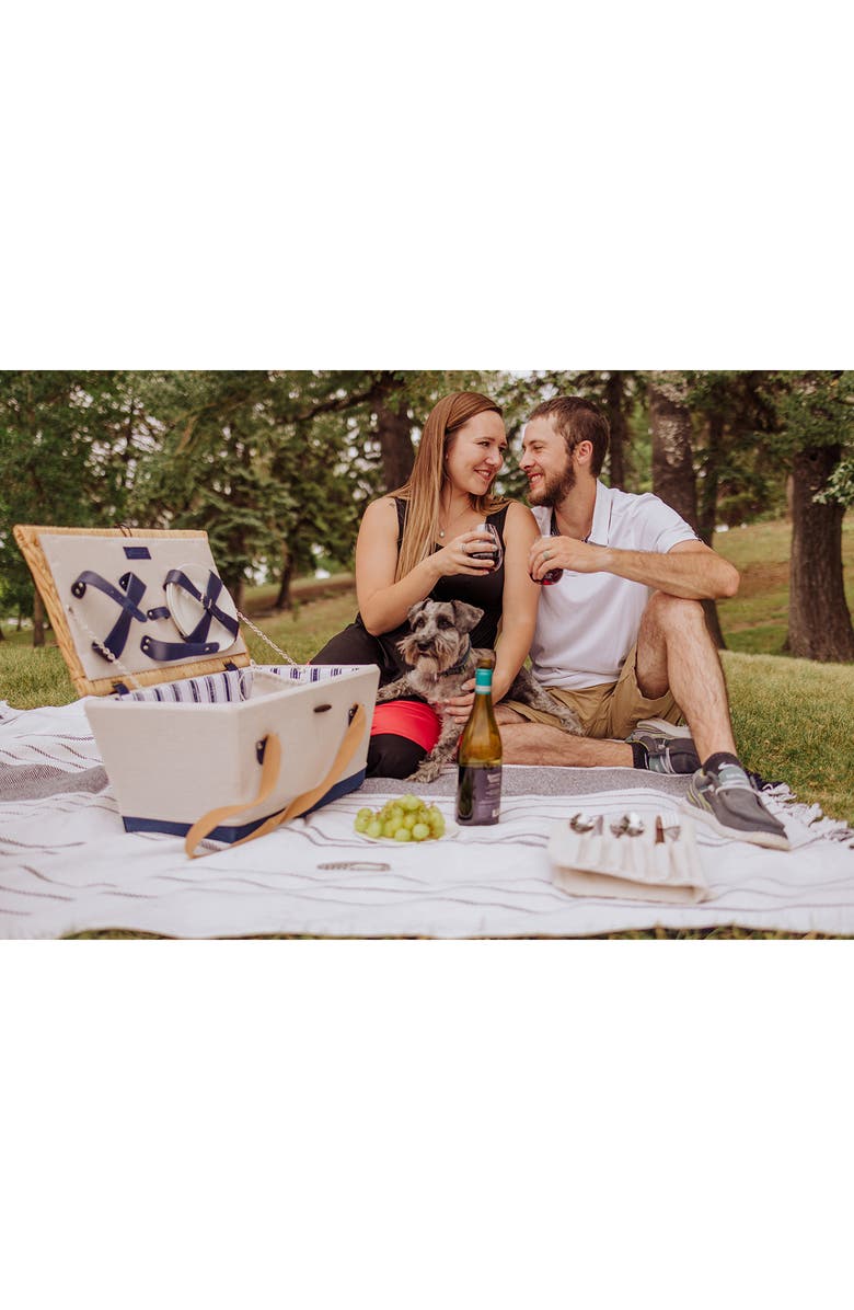 Picnic Time Boardwalk Picnic for 4 Basket Set, Alternate, color, Beige