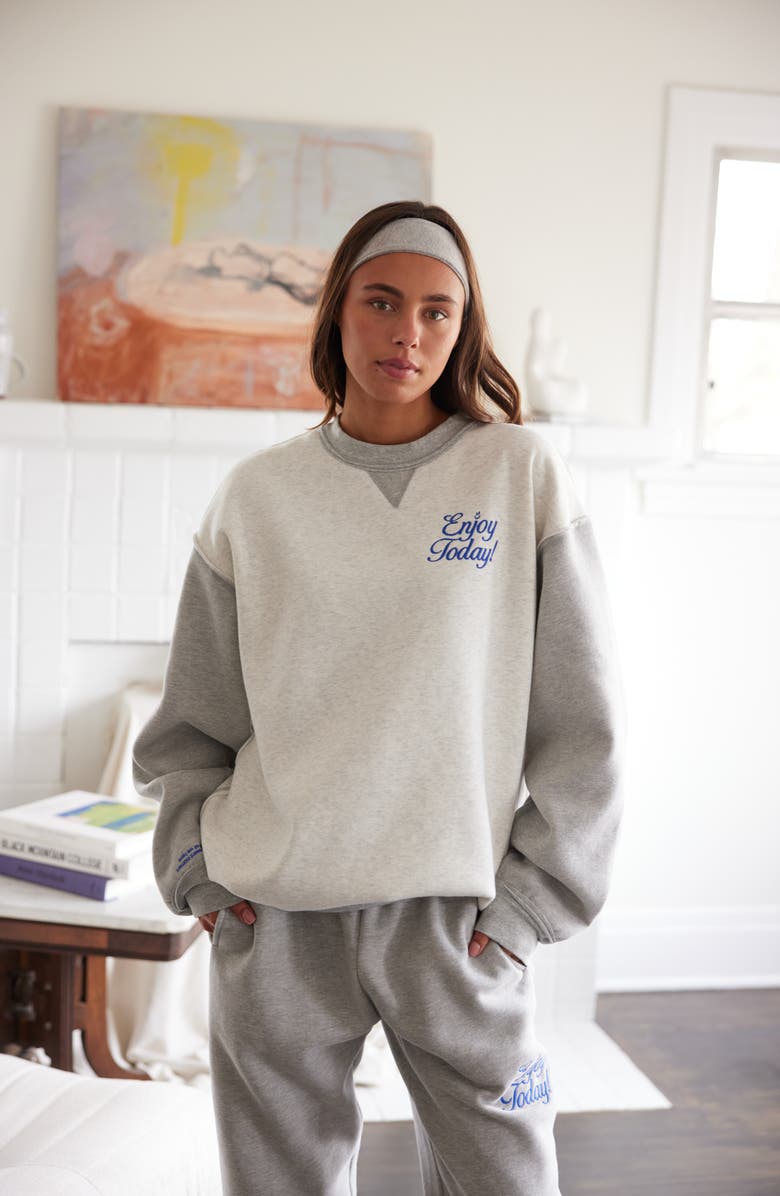 THE MAYFAIR GROUP Enjoy Today Fleece Graphic Joggers, Alternate, color, Grey