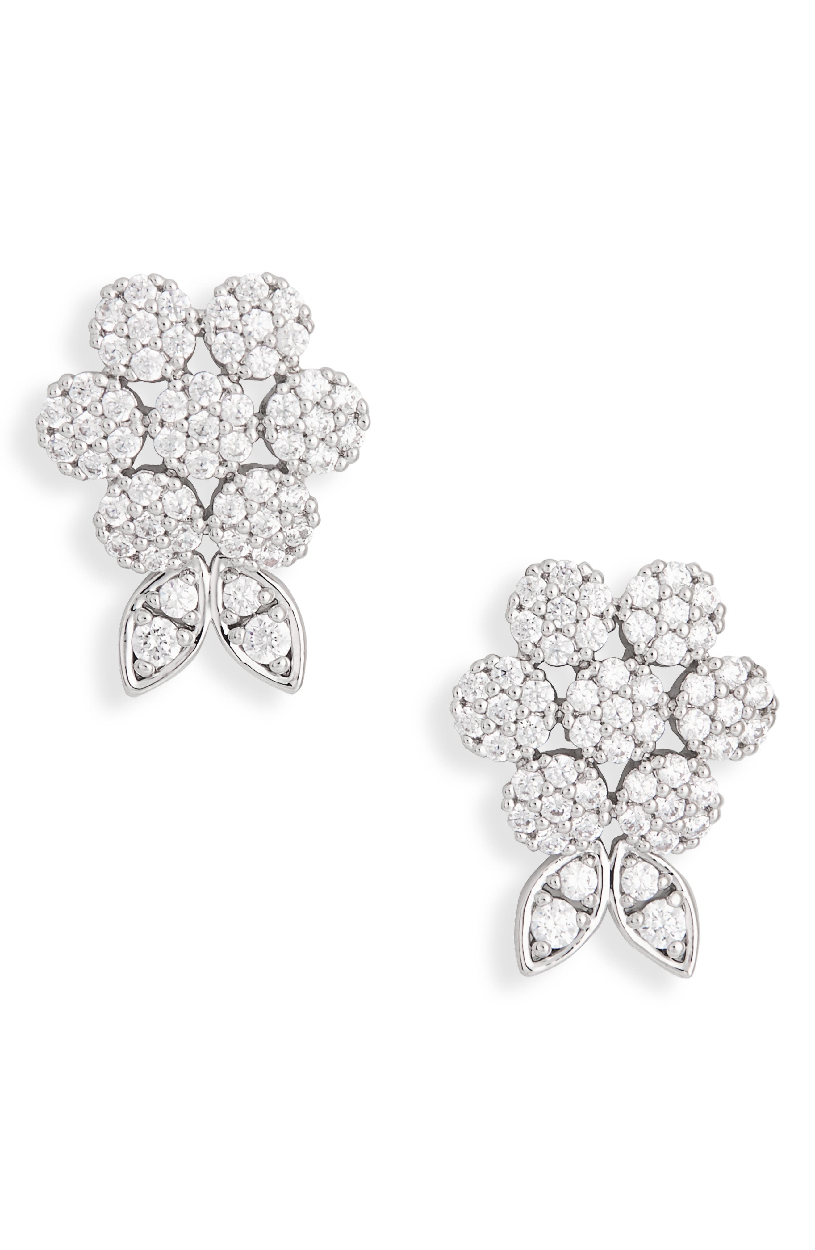 Midsommar Floral Cluster Stud Earrings
