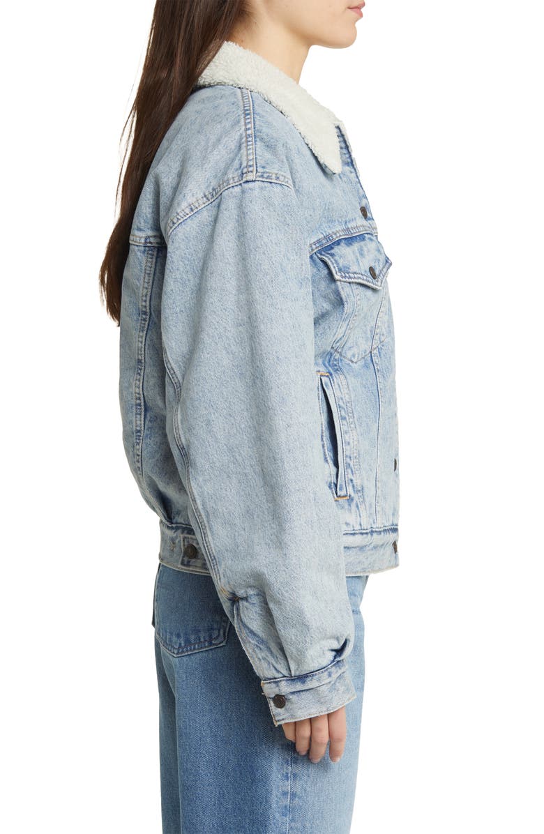 Levi's<sup>®</sup> '90s High Pile Fleece Lined Denim Trucker Jacket, Alternate, color,