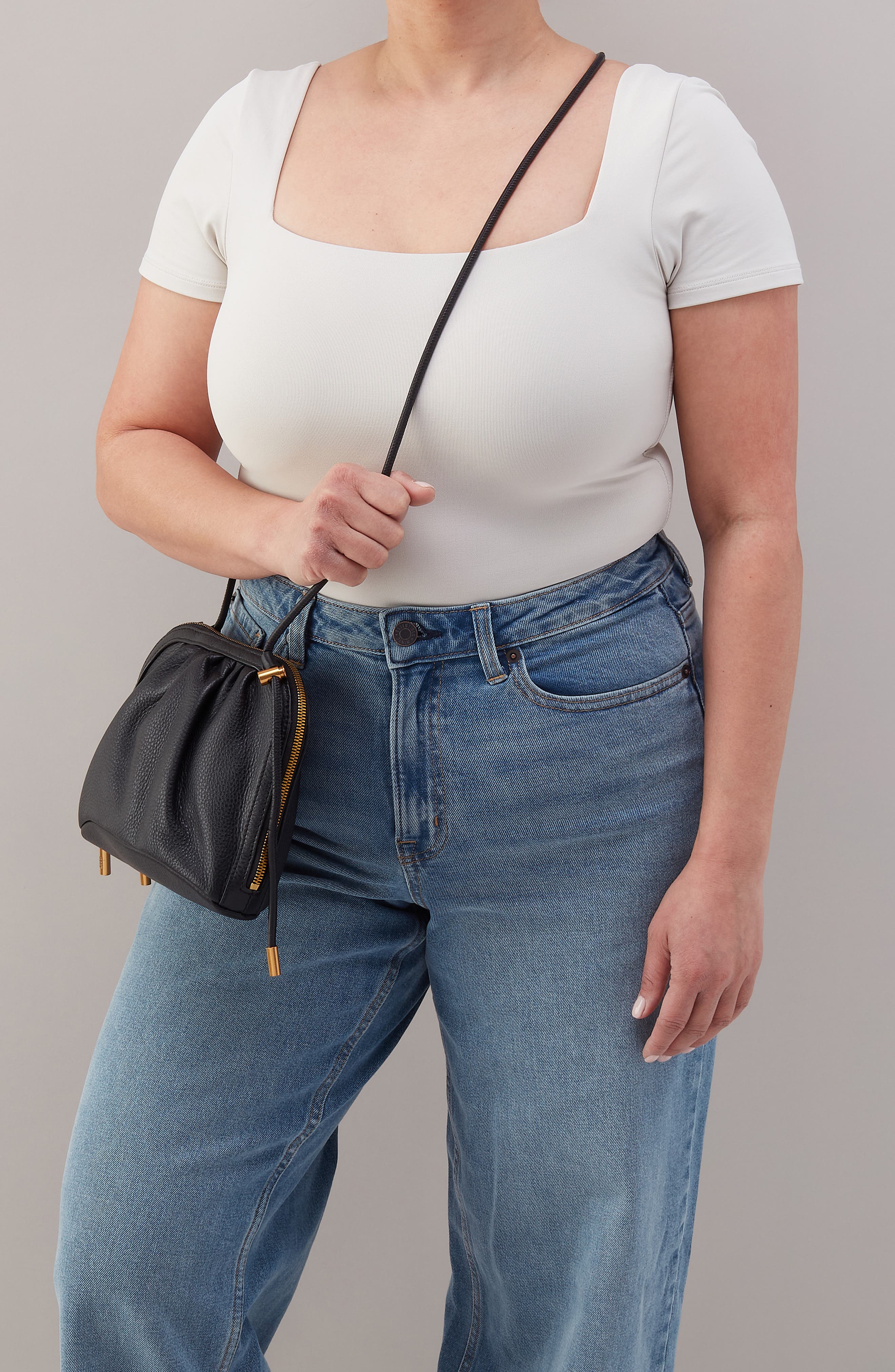 HOBO Isabelle Leather Crossbody Bag, Alternate, color, Black