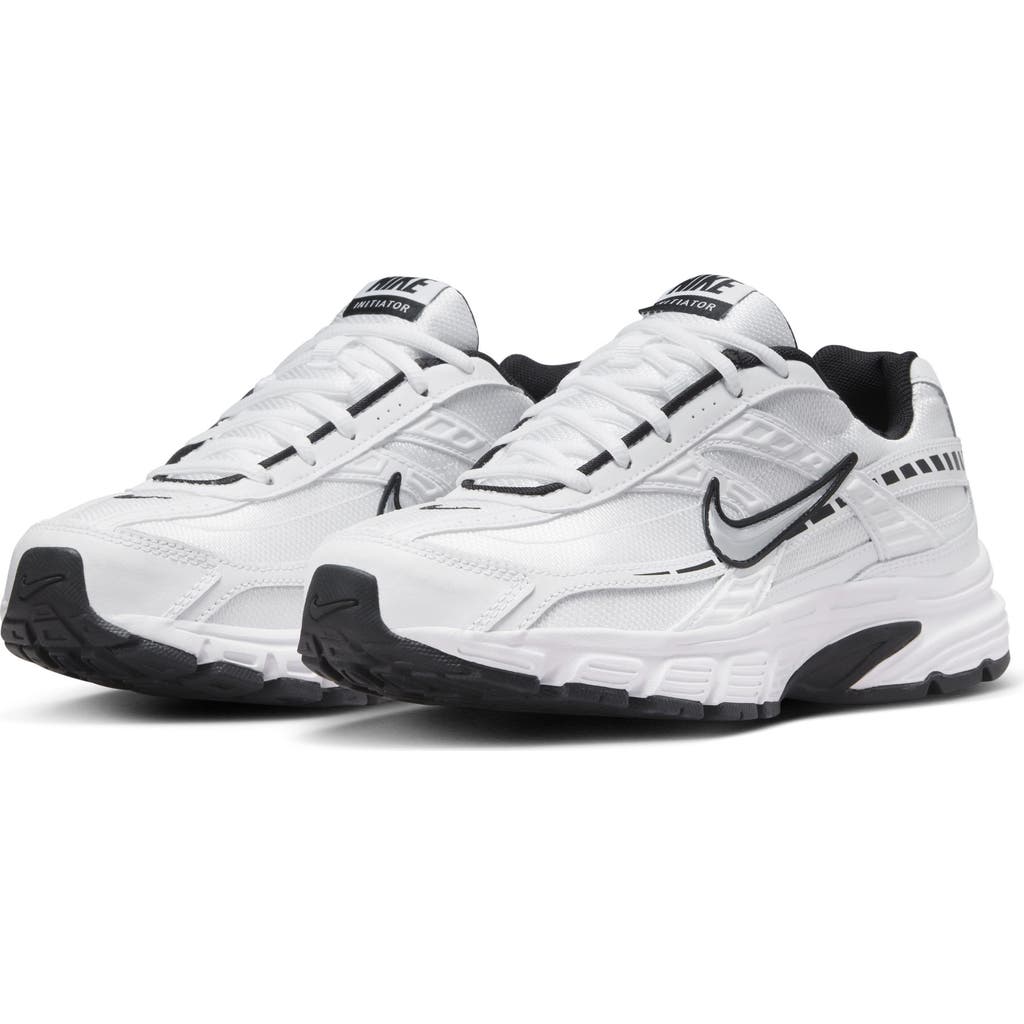 Nike Initiator Sneakers In White And Silver
