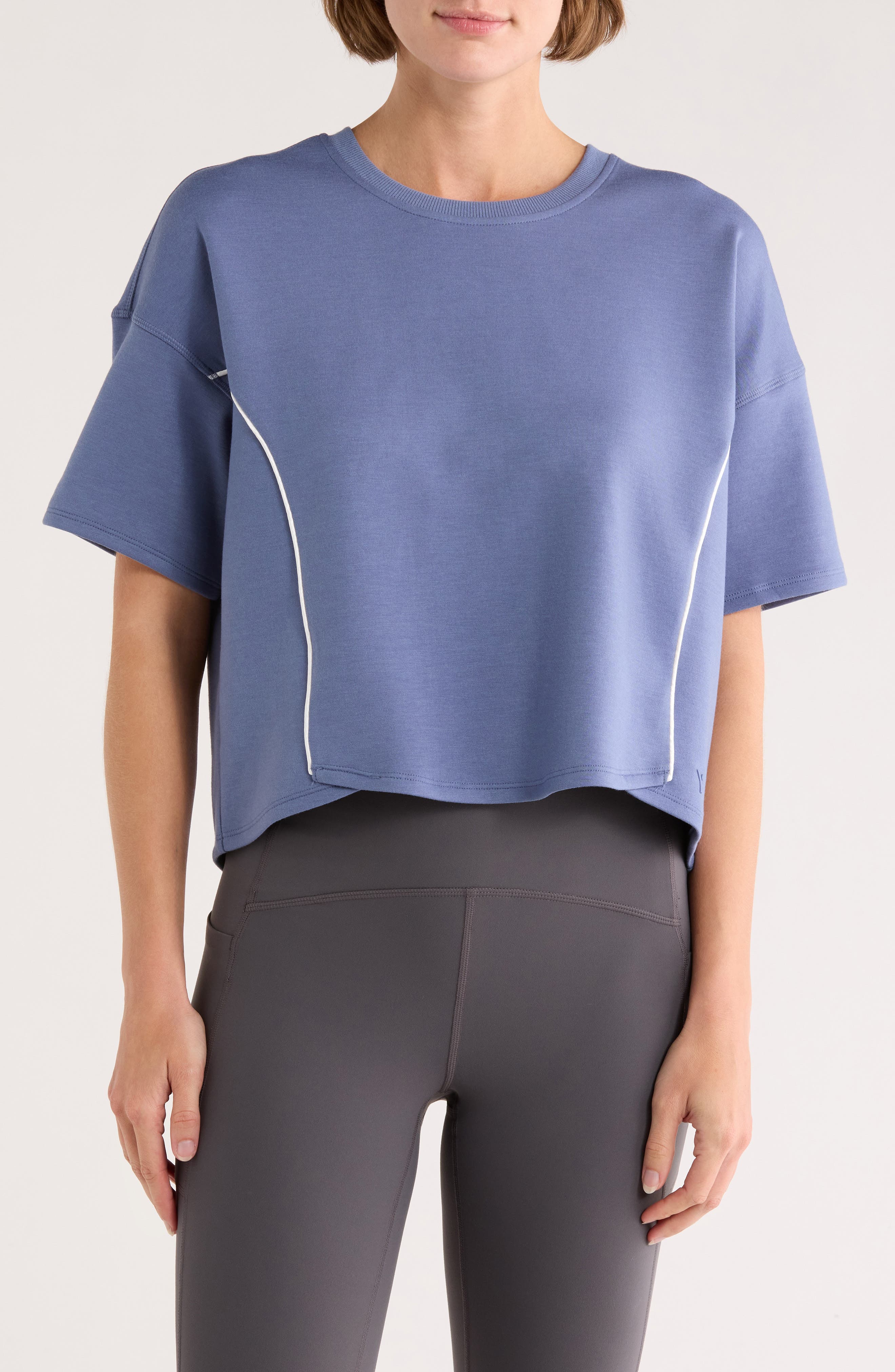 YOGALICIOUS Scuba City Tulip Hem Crop T-Shirt